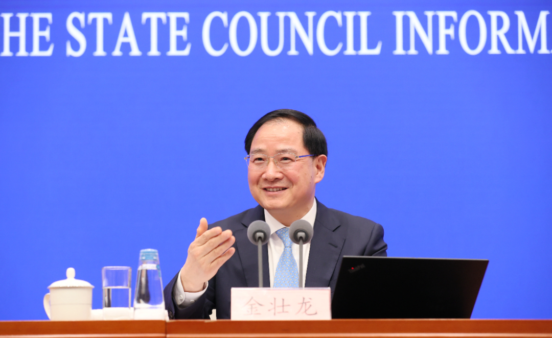 【權(quán)威部門話開局】加大信息化和工業(yè)化融合發(fā)展 推動新型工業(yè)化